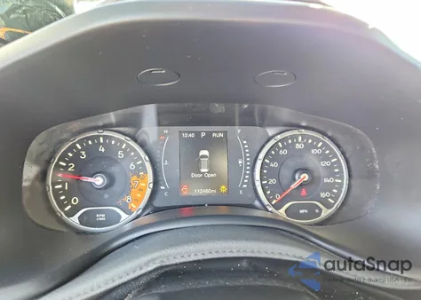 2018 Jeep Renegade Latitude z USA, uszkodzony, nr VIN ZACCJABB4JPH38040